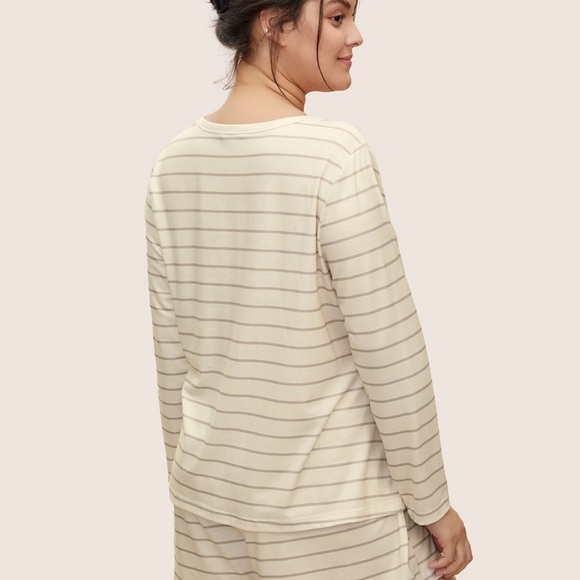 BloomChic Plus Size XL Striped Contrast Heart Embroidered Sleep Top us14-16 - Picture 2 of 5